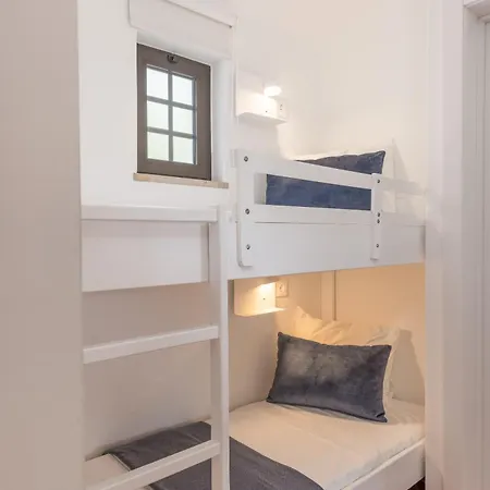 Club 109 Apartment *